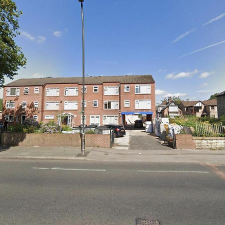 Апартаменти Conveniently Situated 1Bed Apt In Stretford Манчестер Екстер'єр фото